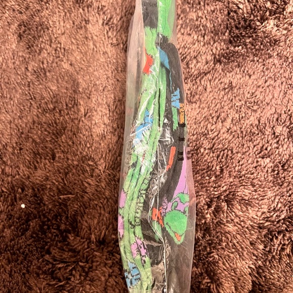 2 pairs of Teenage Mutant Ninja Turtle long socks! - Picture 4 of 4
